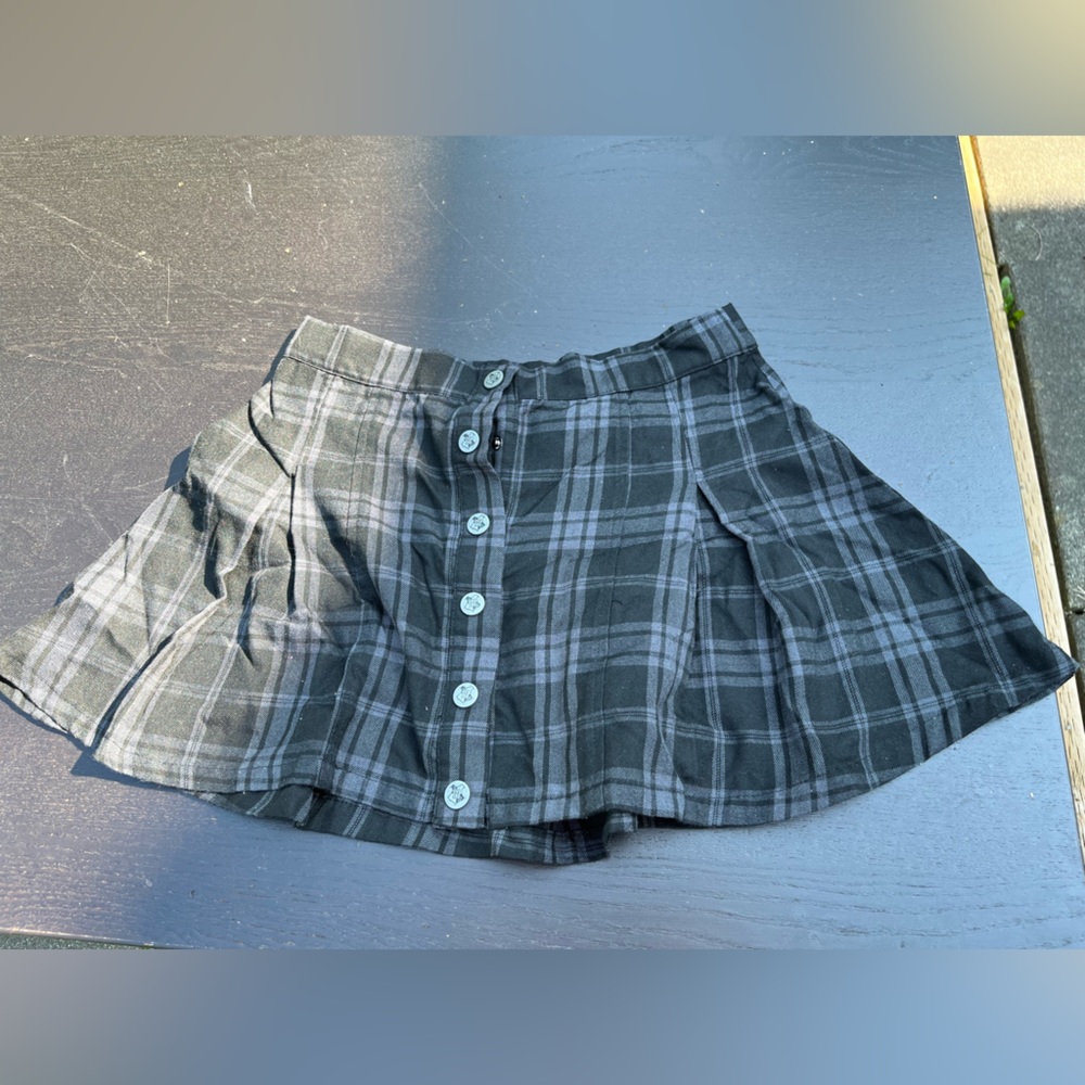 Hot Topic Black and Gray Plaid Mini Skirt